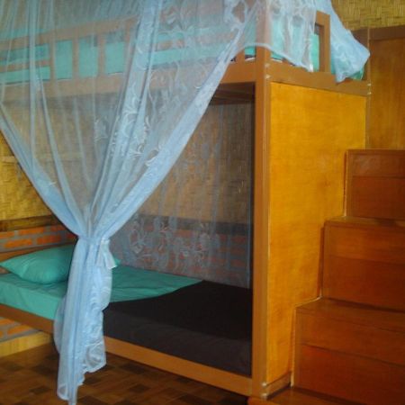 Dormitory Sedap Malam Singaraja Екстериор снимка