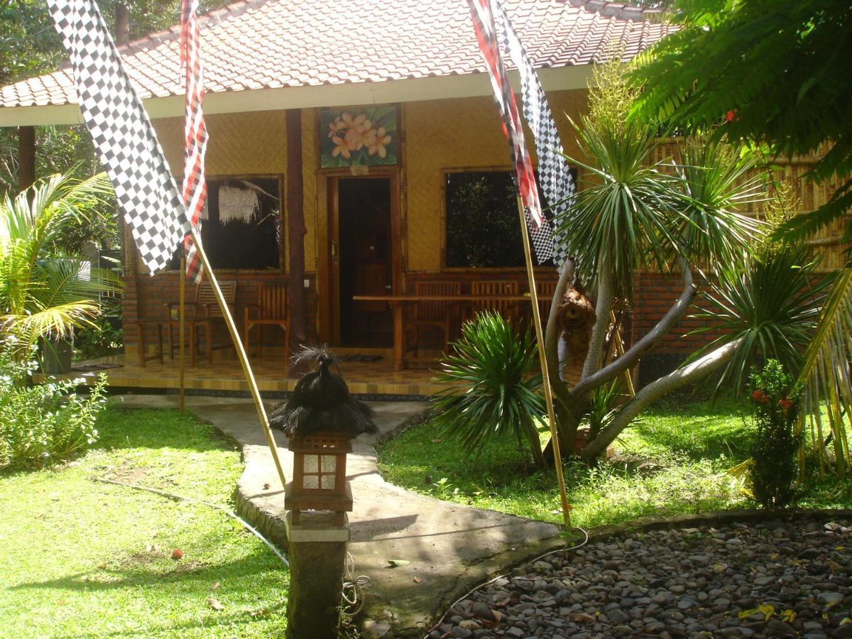 Dormitory Sedap Malam Singaraja Екстериор снимка