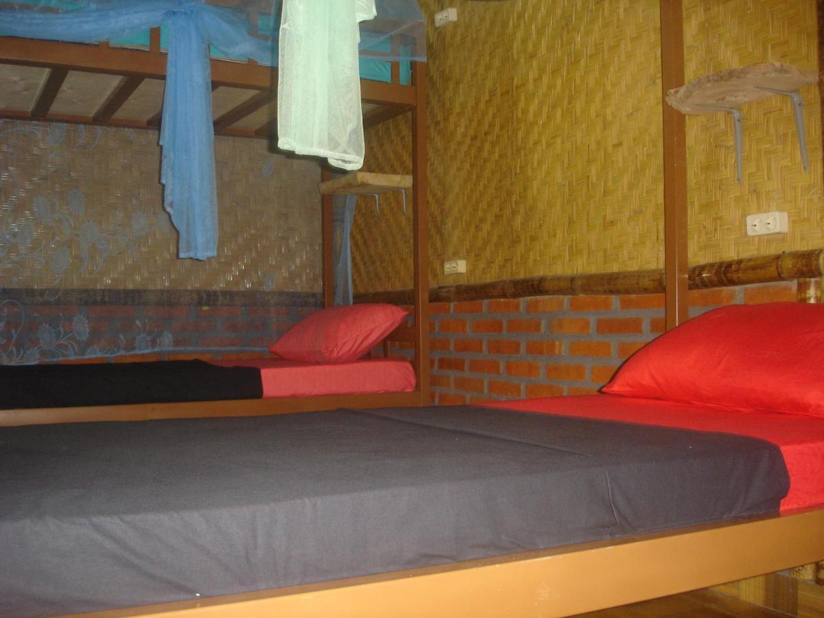 Dormitory Sedap Malam Singaraja Екстериор снимка