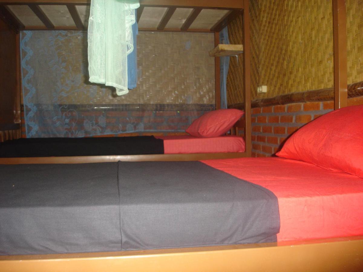 Dormitory Sedap Malam Singaraja Екстериор снимка